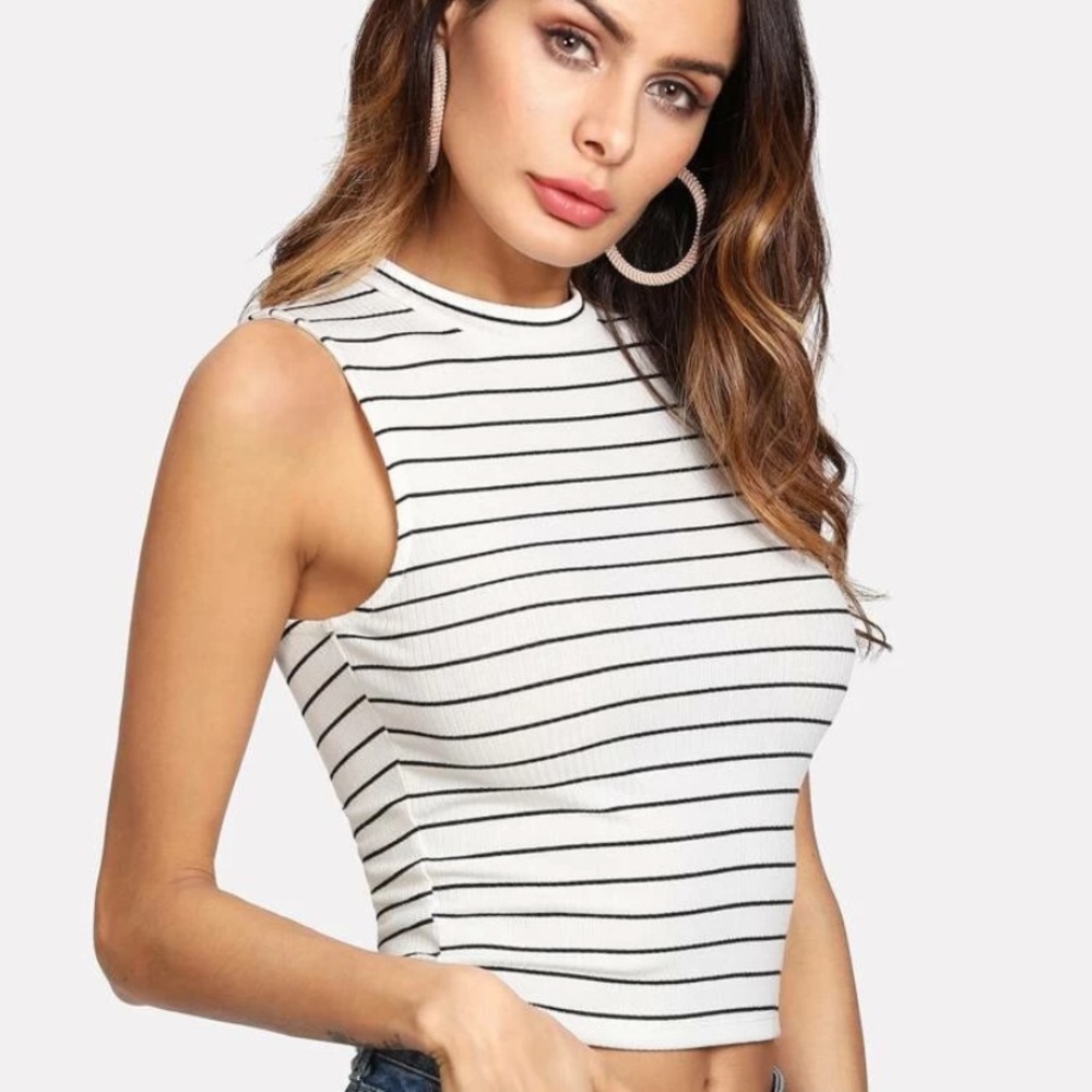 striped round neck crop tank